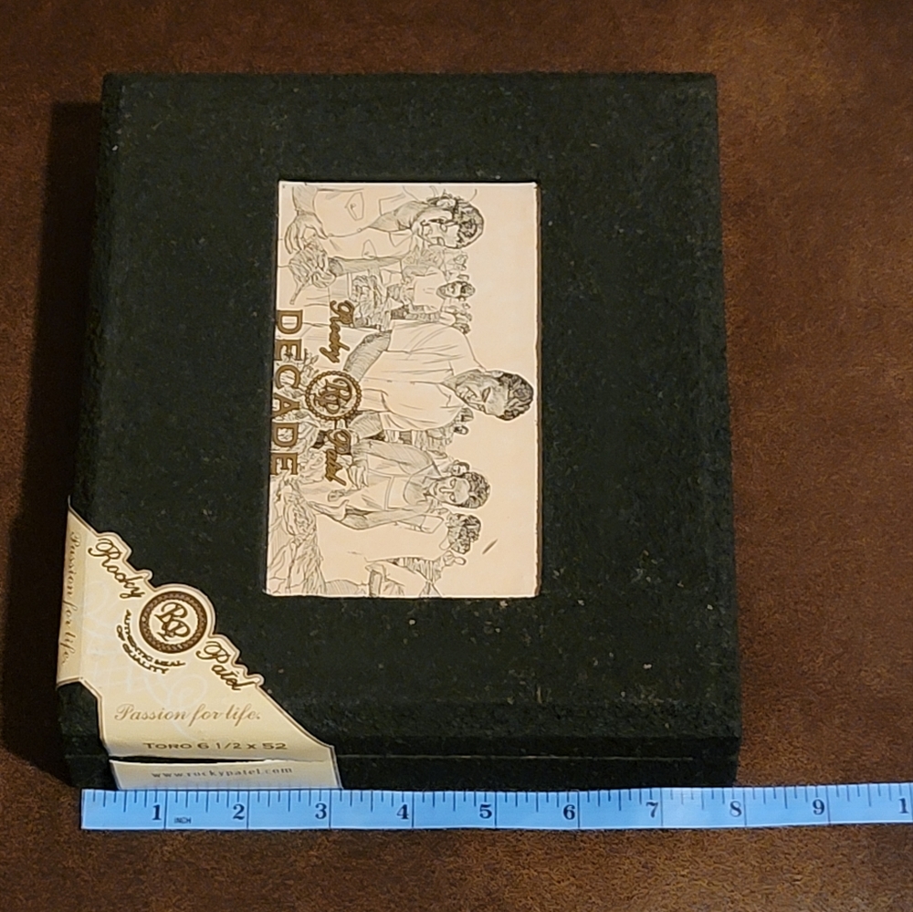 Empty Cigar Box - Picture 5 of 10
